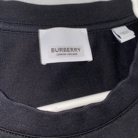 Burberry black t shirt - Picture 2 of 3